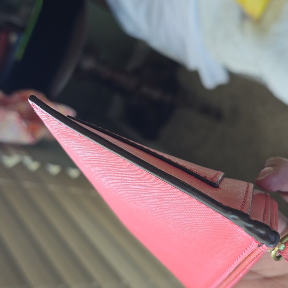 Coach Coral Color Card Holder  Euc - Picture 9 of 10